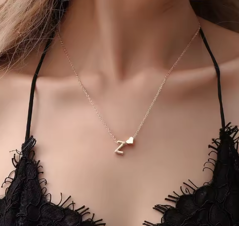 Personalized Initial Pendant Necklace – Elegant & Timeless